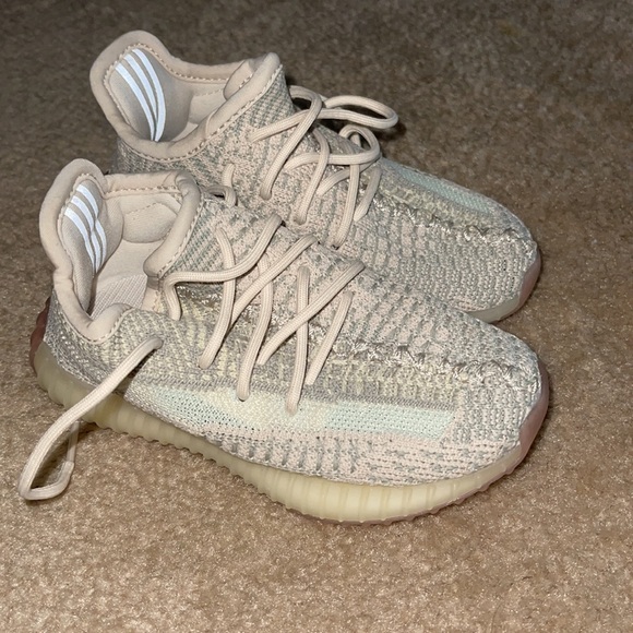 Adidas yeezy boost 350 v2 - Picture 2 of 3